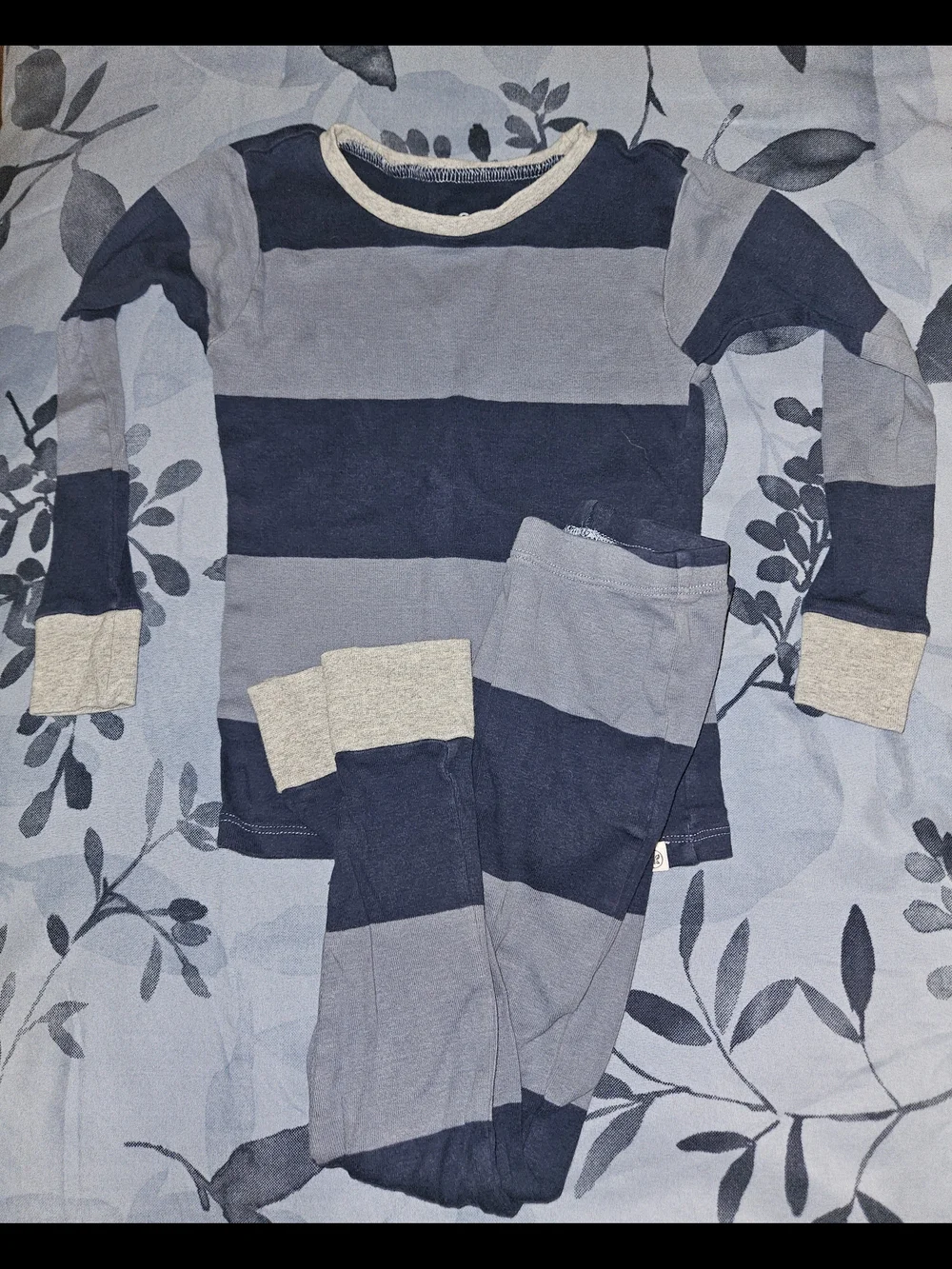 Navy and Gray Striped Pajamas Set Size 5T